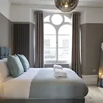 Nap Clifton *