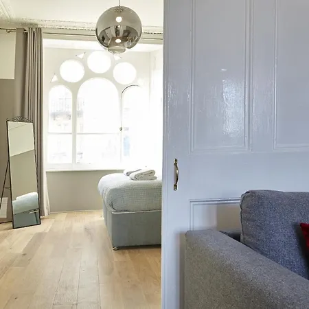 Nap Clifton בריסטול