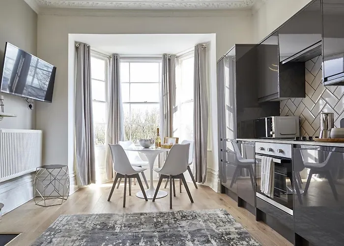 Nap Clifton * Μπρίστολ